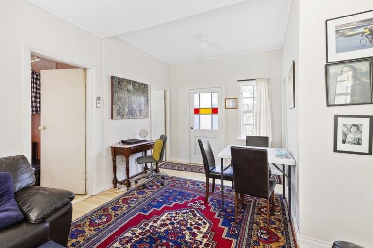 Photo of property in 68 Lyall Parade, Lyall Bay, Wellington, 6022