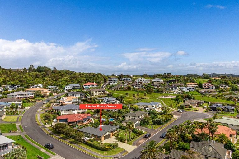 Photo of property in 1 Astor Place, Orewa, 0931