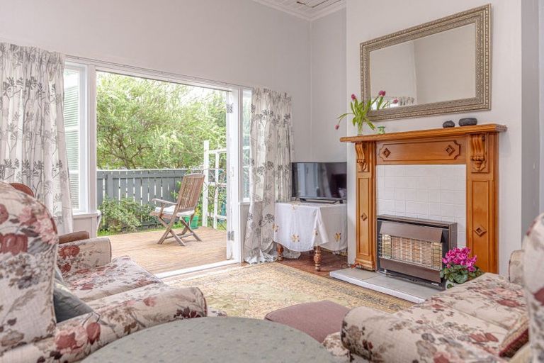 Photo of property in 15 Roberts Avenue, Aramoho, Whanganui, 4500