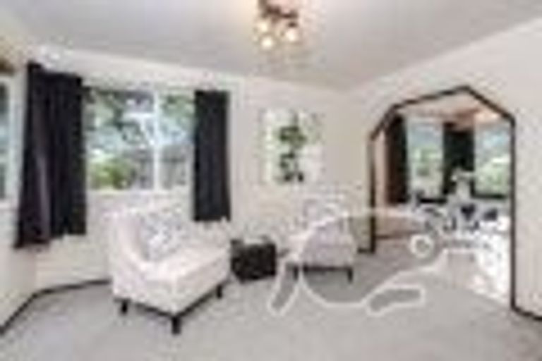 Photo of property in 4 Forest Hill Road, Henderson, Auckland, 0612