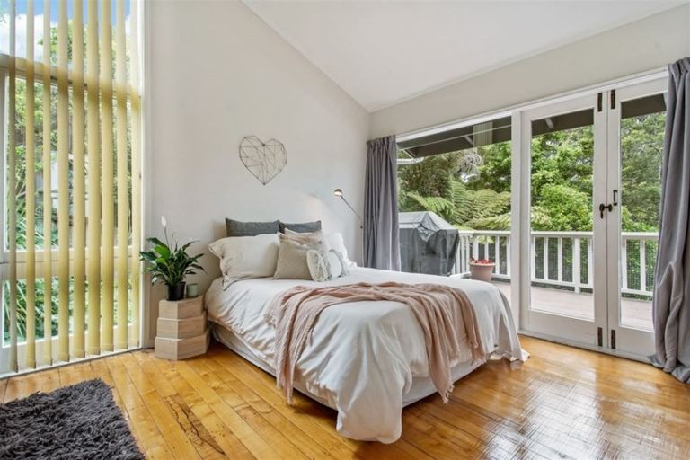 Photo of property in 21 Vienna Place, Birkenhead, Auckland, 0626