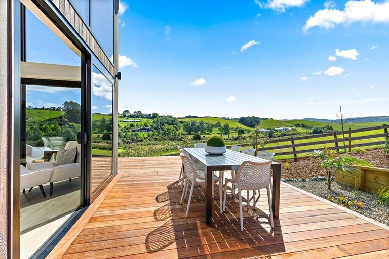 Photo of property in 3 Penney Rise, Matakana, 0985