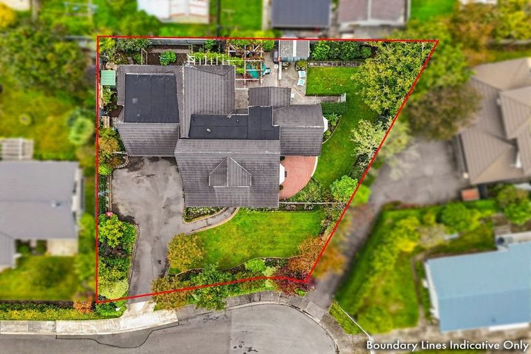 Photo of property in 5 Patterson Grove, Waikanae, 5036