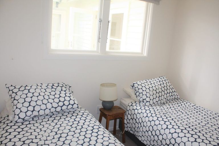 Photo of property in 59 Field Way, Waikanae Beach, Waikanae, 5036