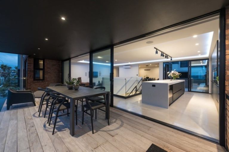 Photo of property in 193a Marine Parade, Mount Maunganui, 3116