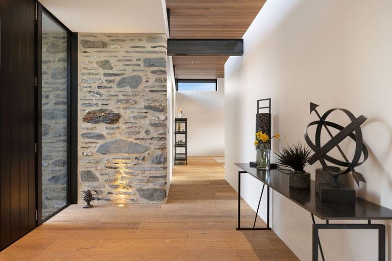 Photo of property in 6 Bloxham Lane, Lake Hayes, Queenstown, 9371