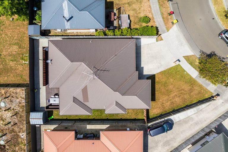 Photo of property in 13 Woodland Grove, Wainuiomata, Lower Hutt, 5014