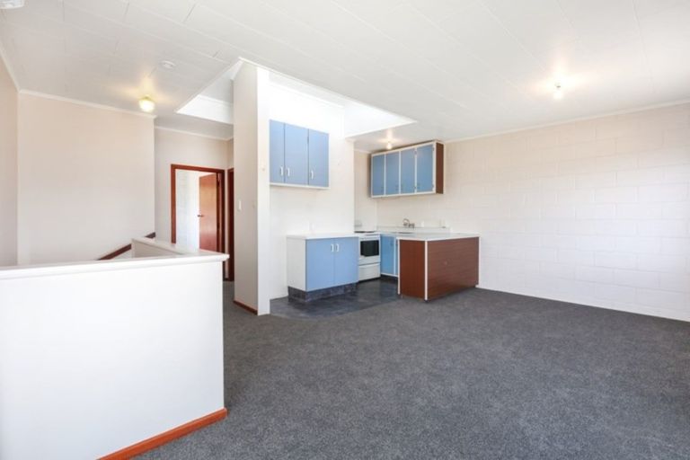 Photo of property in 10/22 Bay Drive, Titahi Bay, Porirua, 5022