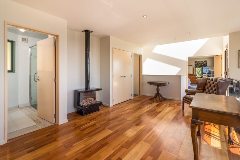 Photo of property in 35 Major Aitken Drive, Huntsbury, Christchurch, 8022