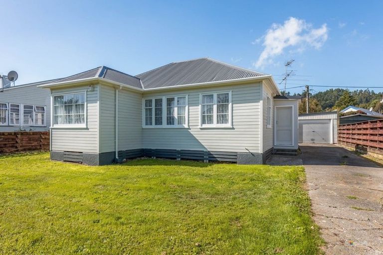 Photo of property in 1258 High Street, Taita, Lower Hutt, 5011