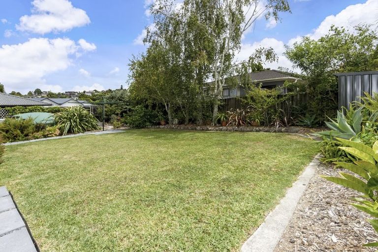 Photo of property in 80 Weatherly Road, Torbay, Auckland, 0630