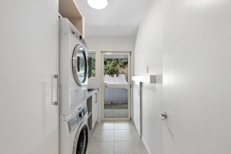 Photo of property in 11 Morrows Mead, Wanaka, 9305