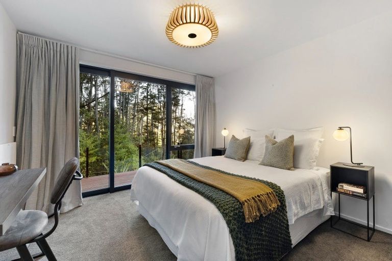 Photo of property in 18 Falcon Heights, Mount Creighton, Queenstown, 9371