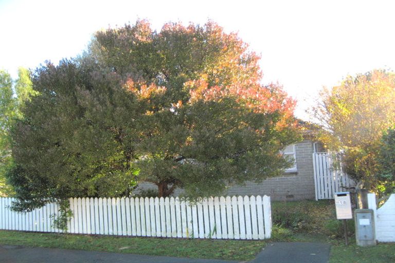 Photo of property in 18 Roswell Place, Islington, Christchurch, 8042