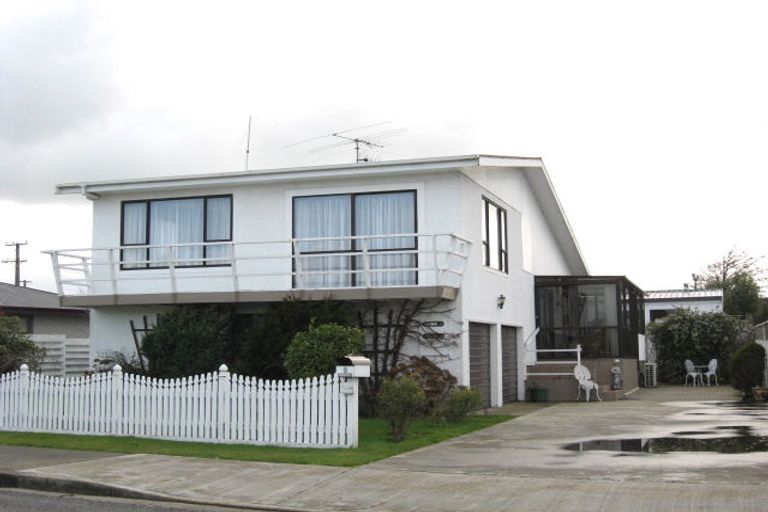 Photo of property in 6 Cargill Street, Waikiwi, Invercargill, 9810