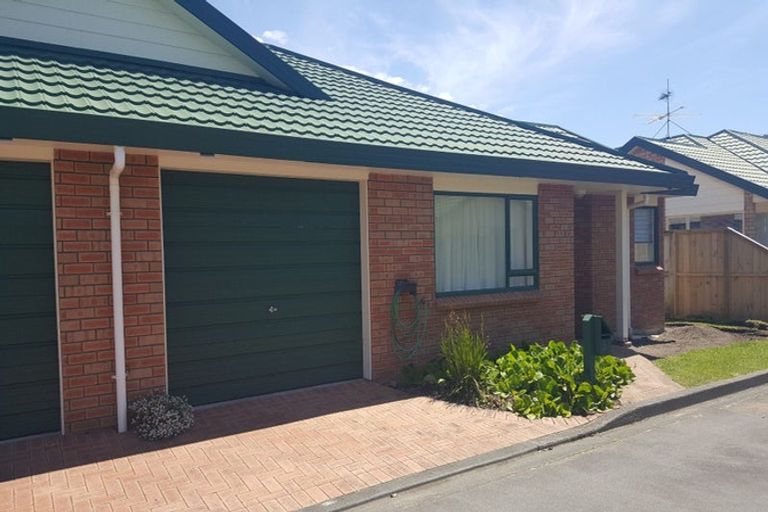 Photo of property in Miramar Villas, 13/6 Brussels Street, Miramar, Wellington, 6022