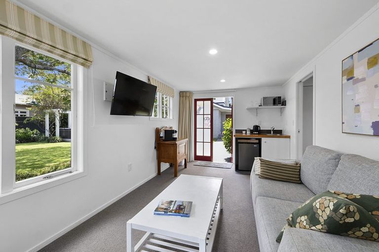 Photo of property in 54 Barrett Street, Westown, New Plymouth, 4310