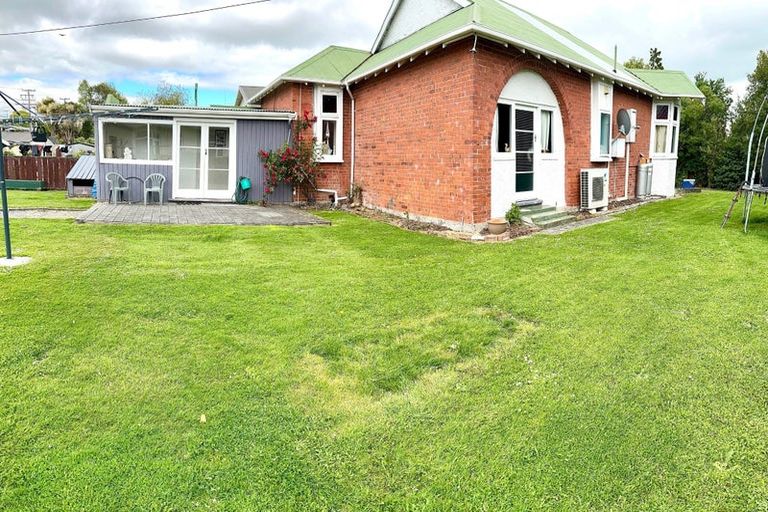 Photo of property in 10 Lewin Street, Balclutha, 9230