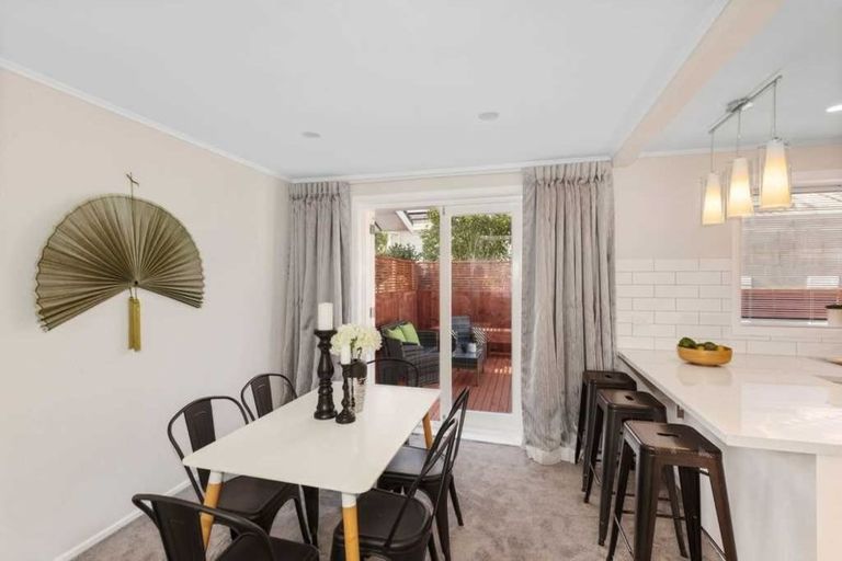 Photo of property in 48b Queens Grove, Hutt Central, Lower Hutt, 5010