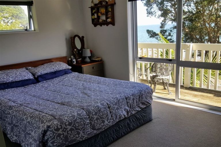 Photo of property in 394 Thames Coast Road, Thornton Bay, Thames, 3575