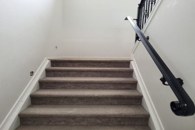 Photo of property in 2a Wood Street, Papakura, 2110