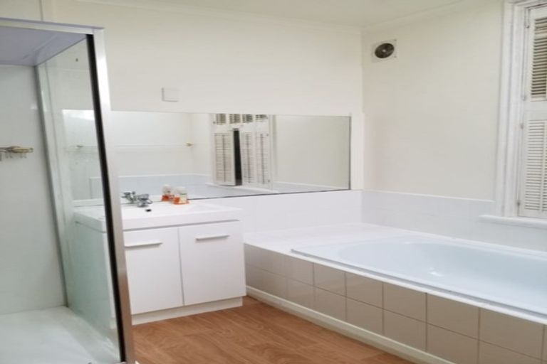 Photo of property in 26 Plunket Street, Kelburn, Wellington, 6012