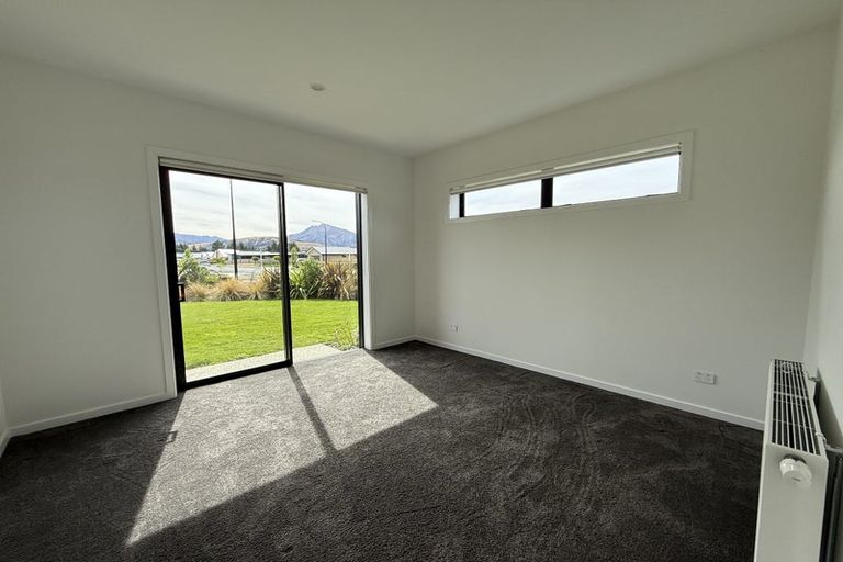 Photo of property in 43 Pounamu Avenue, Albert Town, Wanaka, 9305