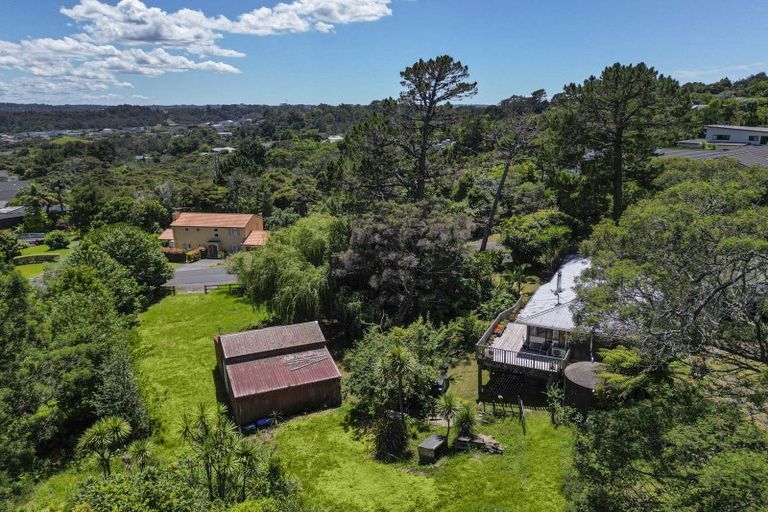 Photo of property in 114 Upper Drive, Greenhithe, Auckland, 0632