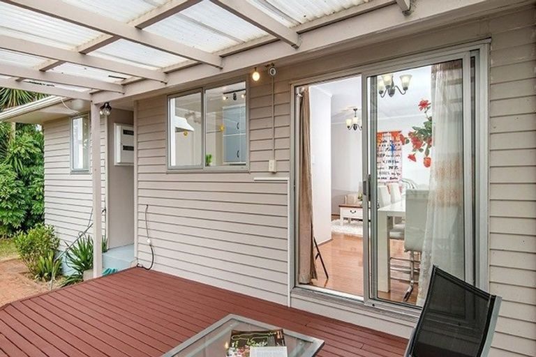 Photo of property in 9 Tangelo Place, Bucklands Beach, Auckland, 2012