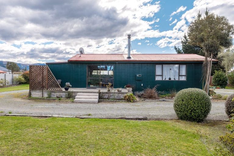 Photo of property in 28-30 Edward Street, Waimate, 7924