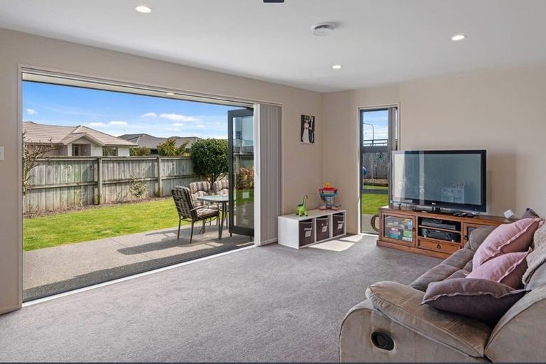 Photo of property in 2 Flaxon Place, Burwood, Christchurch, 8083
