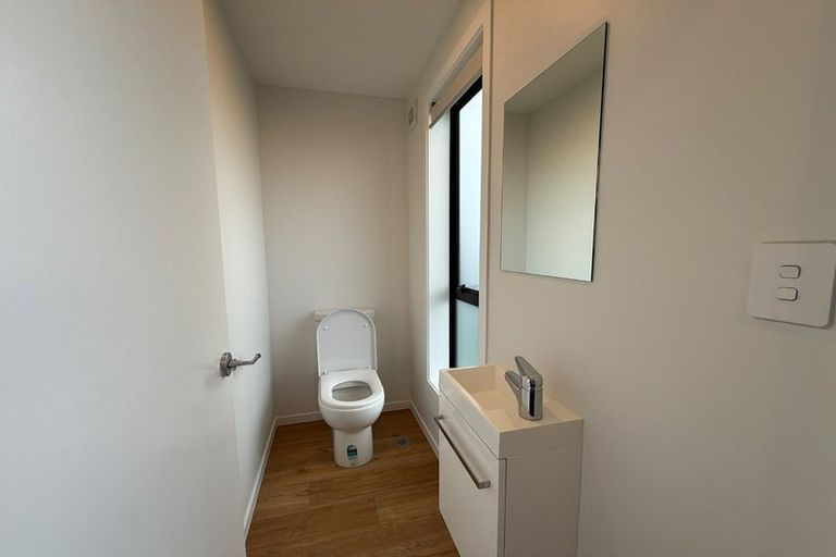 Photo of property in 6/27 Main Road, Wainuiomata, Lower Hutt, 5014