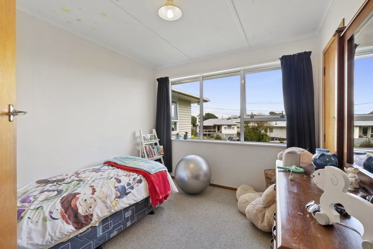 Photo of property in 11 Clearmont Crescent, Blagdon, New Plymouth, 4310