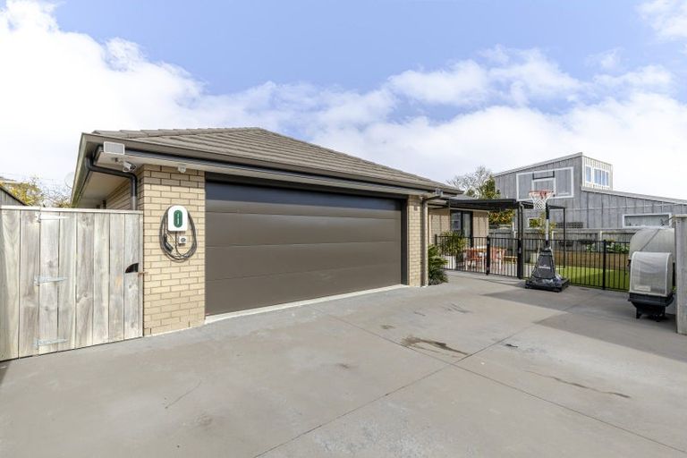 Photo of property in 261a Frankley Road, Ferndale, New Plymouth, 4310
