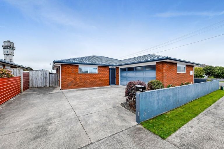Photo of property in 20 Erin Street, Hawera, 4610