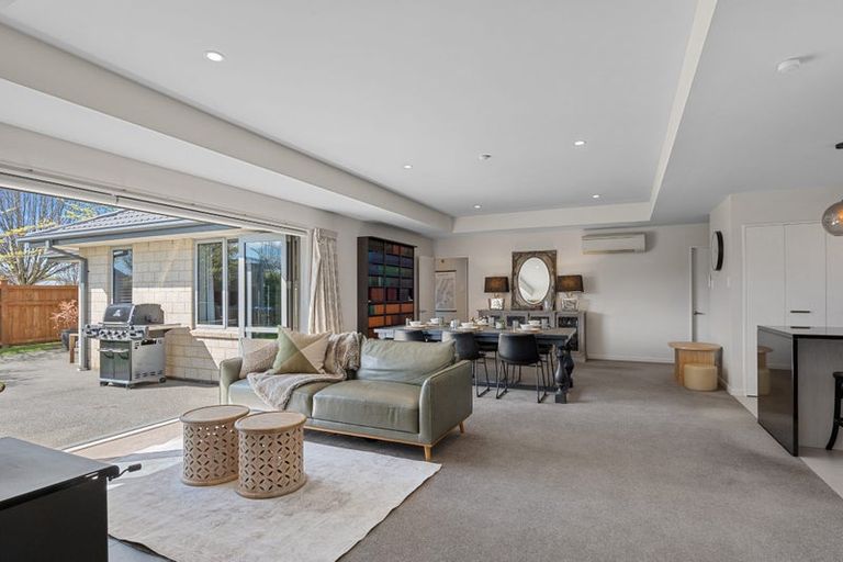 Photo of property in 5 Carradale Avenue, Broomfield, Christchurch, 8042