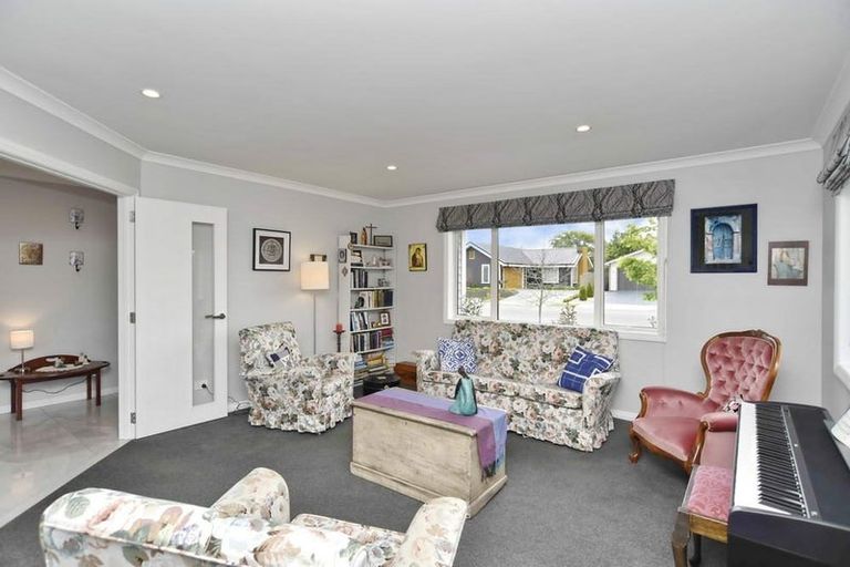 Photo of property in 5 Macphail Avenue, Rangiora, 7400