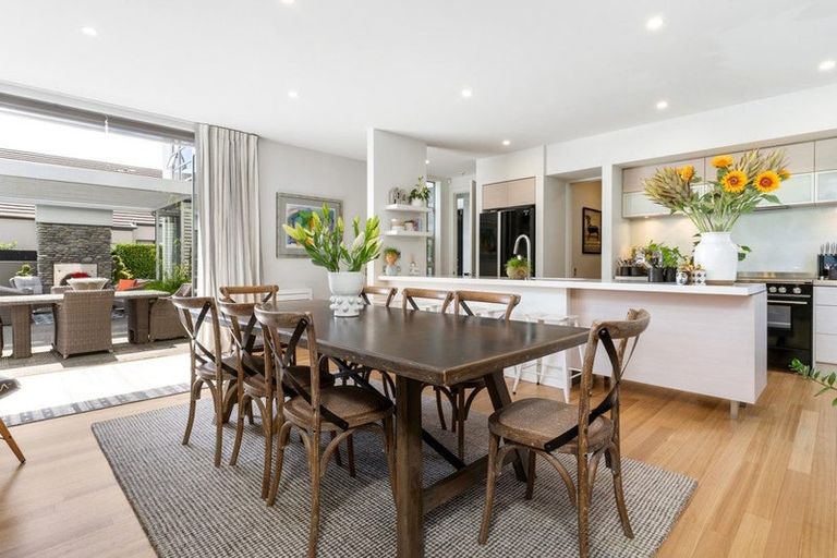 Photo of property in 4 Leabridge Mews, Harewood, Christchurch, 8051