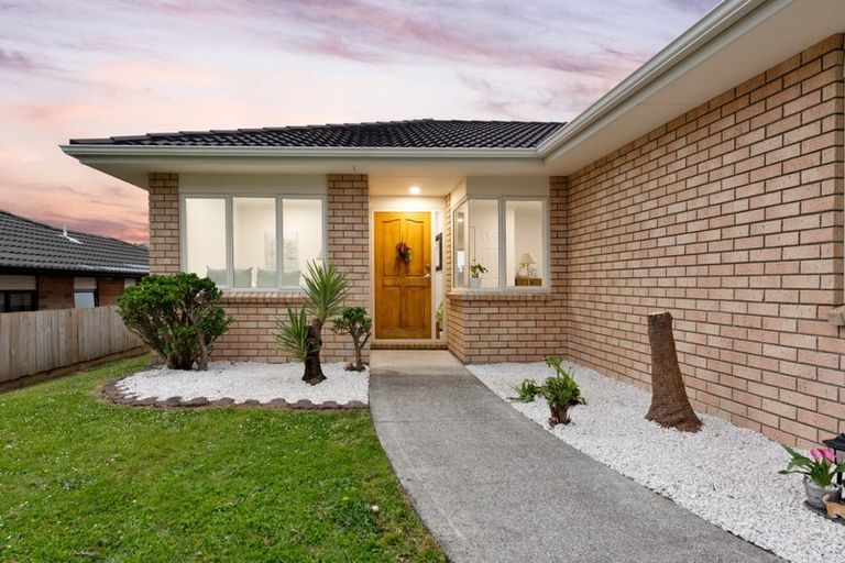 Photo of property in 38c Hetherington Road, Ranui, Auckland, 0612
