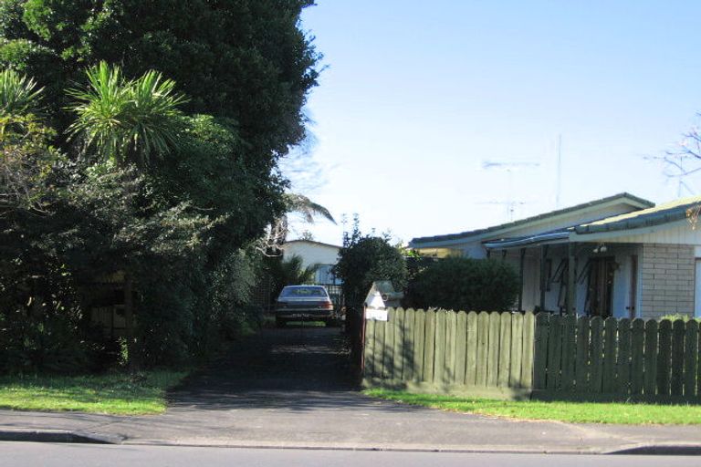 Photo of property in 43b Centreway Road, Orewa, 0931