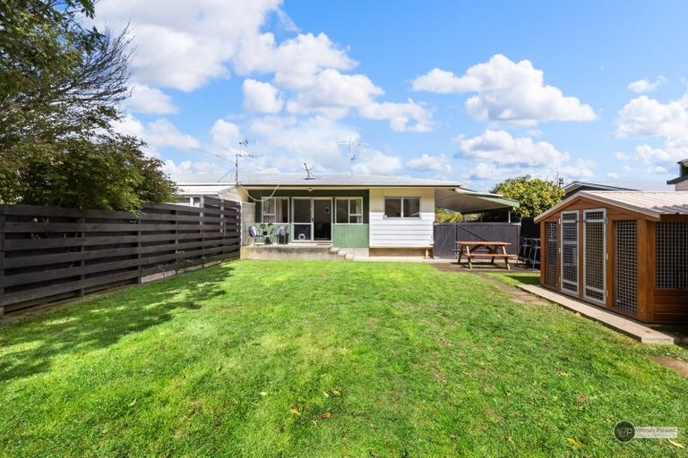 Photo of property in 1/27 Larchmont Grove, Totara Park, Upper Hutt, 5018