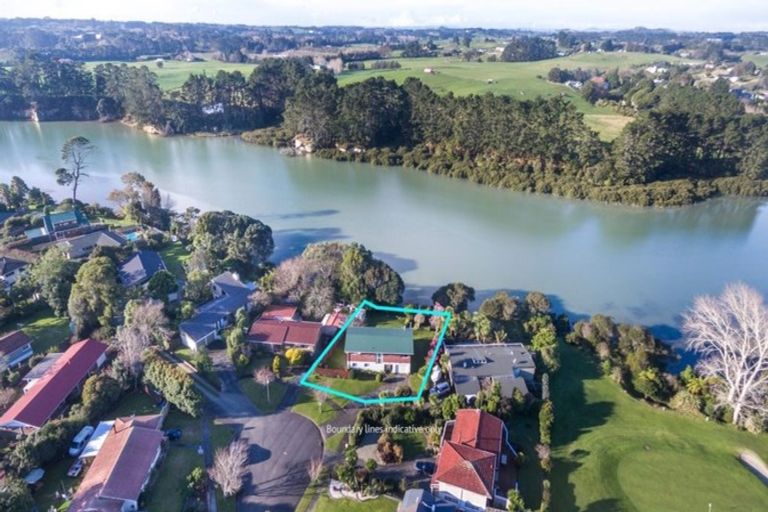 Photo of property in 7 Cherry Place, Waiuku, 2123