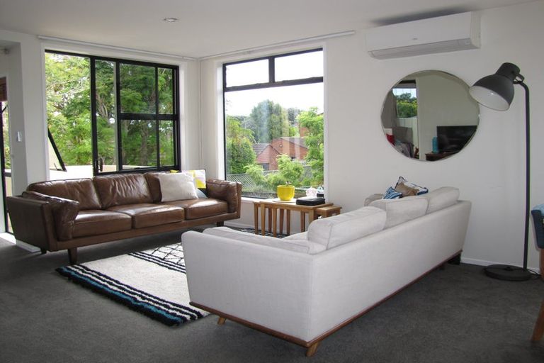 Photo of property in 1/13 Sylvan Park Avenue, Milford, Auckland, 0620