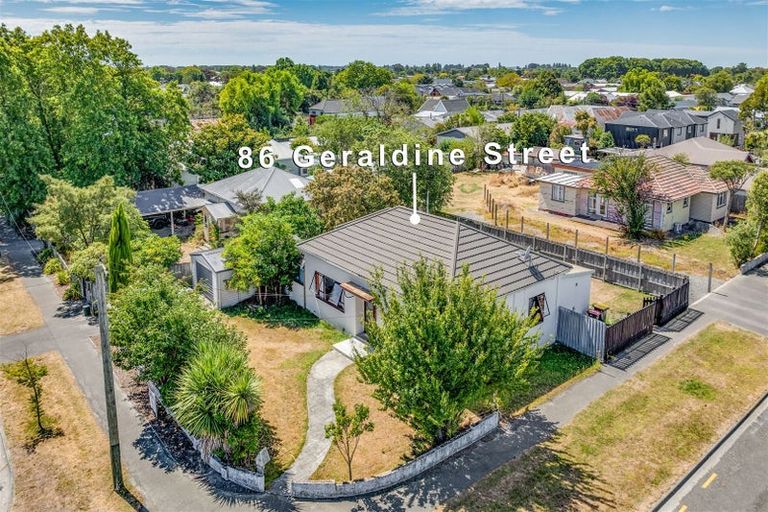 Photo of property in 86 Geraldine Street, Edgeware, Christchurch, 8013