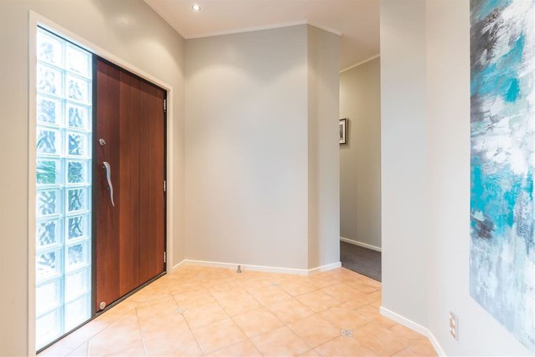 Photo of property in 2/13 Quebec Road, Milford, Auckland, 0620