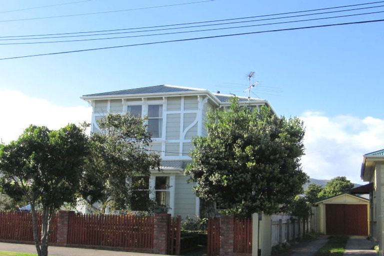 Photo of property in 22 Patrick Street, Petone, Lower Hutt, 5012