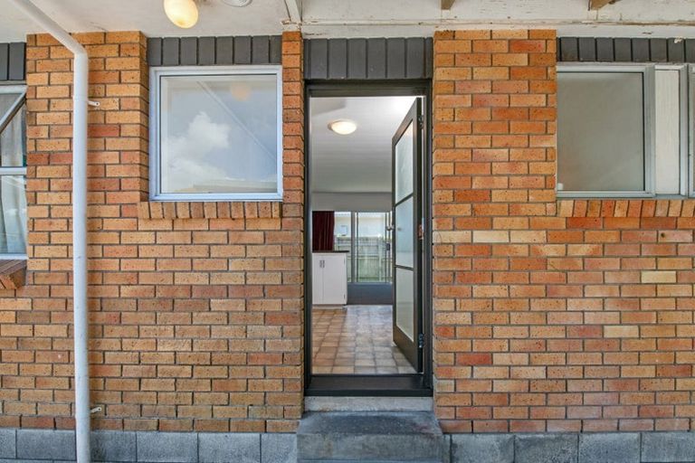 Photo of property in 1/17 Clifton Drive, Waitara, 4320
