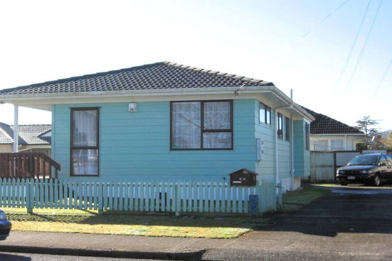 Photo of property in 2c George Street, Papakura, 2110