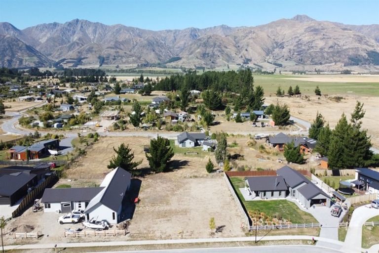 Photo of property in 21 Dingle Street, Lake Hawea, 9382