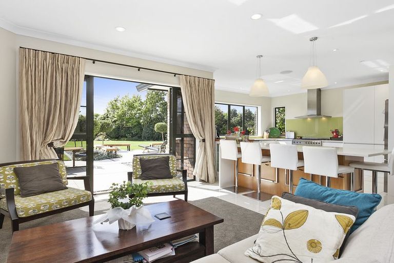 Photo of property in 14 Cowley Drive, Leamington, Cambridge, 3432